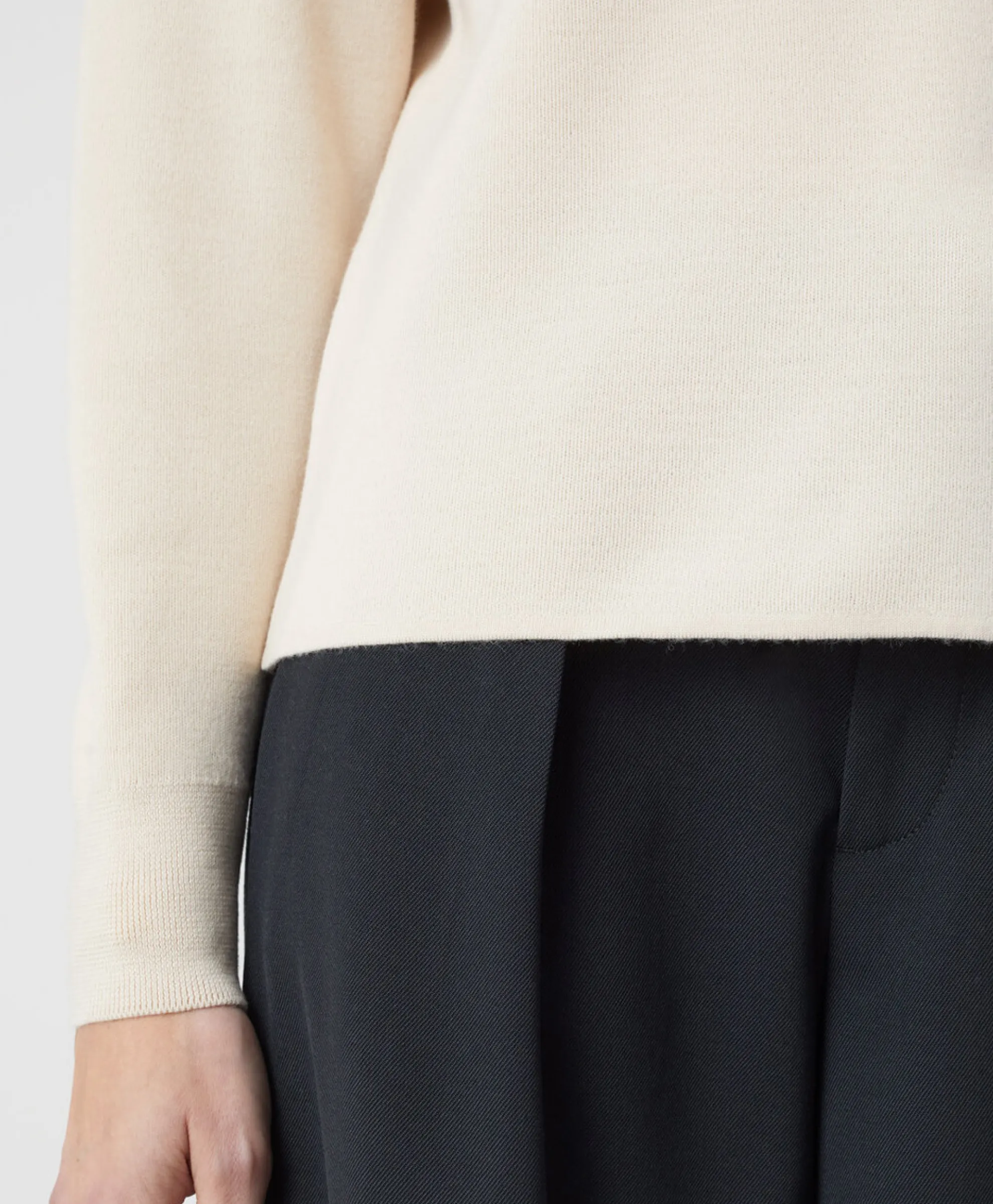 Closed Pullover Crew Neck Henley Beige